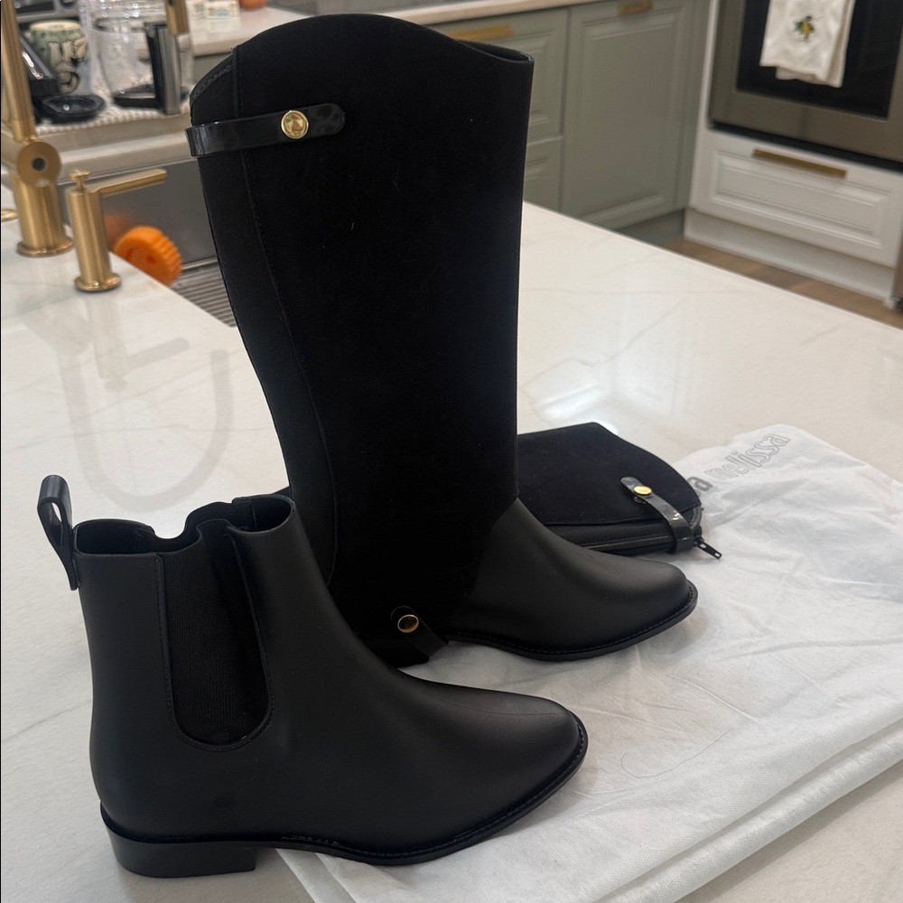 NWOT - Melissa rain boots